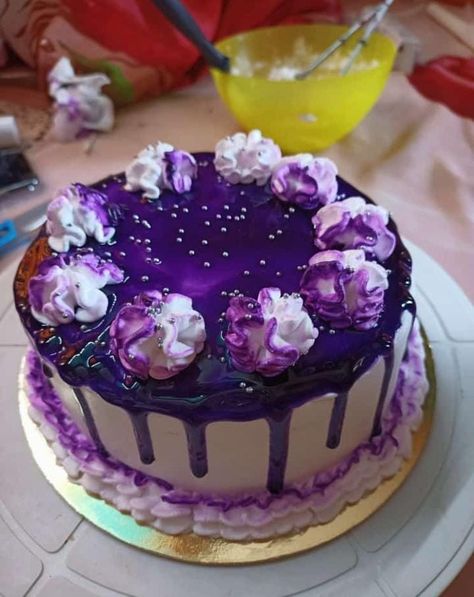 Black Currant Cake, Currant Cake, Cake Cooking, Cake Birthday Cake, Ice Cake, Black Currant, Black Currants, Cooking And Baking, Birthday Cake