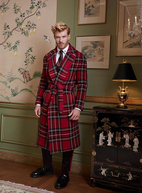 Lione long tartan overcoat | Le 31 | Shop Men's Overcoats Online | Simons Tartan Suit Mens, Tartan Outfit, Trench Coats For Men, Man's Overcoat, Tartan Men, Coats For Men, Ralph Lauren Menswear, Trench Dress, Costume Inspo