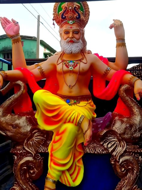 Soil sculpture of God vishwakarma ji Biswakarma God Murti Hd, Vishwakarma God Murti, Biswakarma God Murti, Vishwakarma Photo, Vishwakarma God, Murti Art, Soil Art, Vishwakarma Puja, Bappa Photo