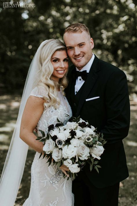 White And Black Bouquet, Black And White Bouquet, Black Wedding Flowers, Al Fresco Wedding, Black Bouquet, Tented Reception, Colour Themes, New Years Wedding, Nye Wedding