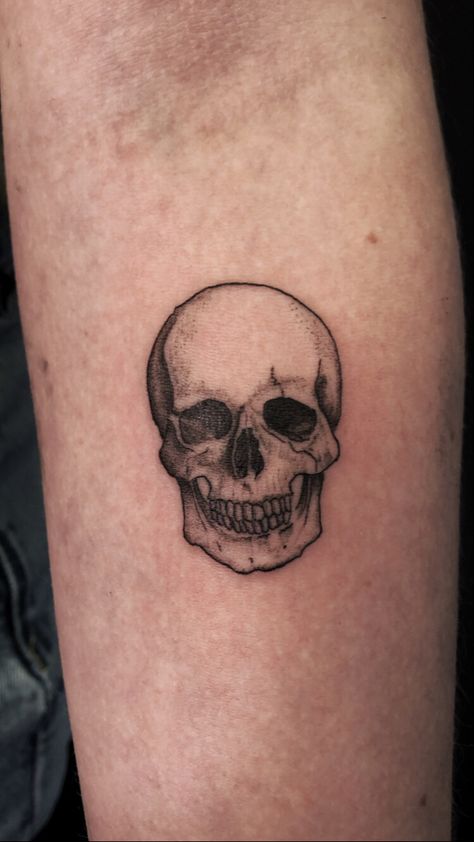 Micro Skull Tattoo, Small Tattoos Skull, Skull Matching Tattoos, Small Skull Tattoo For Women, Skull Small Tattoo, Skull Tattoos Small, Patches Tattoo Design, Minimalist Skull Tattoo, Skull Tattoo Small