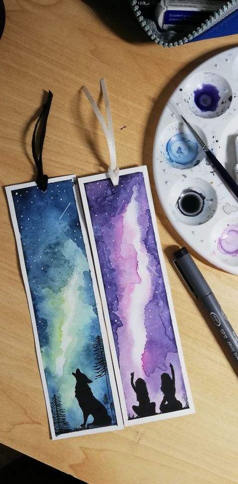 Northern Lights Bookmark, Northern Lights Drawing, Painted Bookmarks Acrylic, Water Colour Bookmarks, Watercolor Bookmarks Ideas, Watercolor Northern Lights, Galaxy Bookmark, Space Library, Northern Lights Watercolor