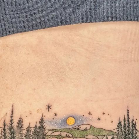 Lin Doyle on Instagram: "Another from before the move! A tiny road trip forearm wrap for Kristen commemorating her time traveling cross-country along the west coast and into Canada. Thank you so much for the trust with this piece!! 🚙🛣️🏞️ Swipe to see the full wrap! ➡️Please excuse the bit of stubborn stencil ink. . . . . . . . #roadtrip #tattoo #wraptattoo #illustrativetattoo #supermoon #oregon #canada #nationalparks #lighthouse #sunset #maine #vermont #landscape #travel #stateparks #waterfall #mountains #nature #finelinetattoo #pnwtattooartist #pnwtattoo #tacomatattoo #seattletattoo #washingtontattoo #tacomawashington" Roadtrip Tattoo, Washington Tattoo, Vermont Landscape, Pnw Tattoo, Lighthouse Sunset, Seattle Tattoo, Ma Tattoo, Wrap Tattoo, Tacoma Washington