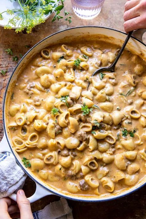 Healthier Homemade One Pot Hamburger Helper | halfbakeharvest.com Pasta And Sauce, Half Baked Harvest Recipes, Resep Pasta, One Pot Dinners, Hamburger Helper, Harvest Recipes, Winter Dinner, Half Baked, Half Baked Harvest