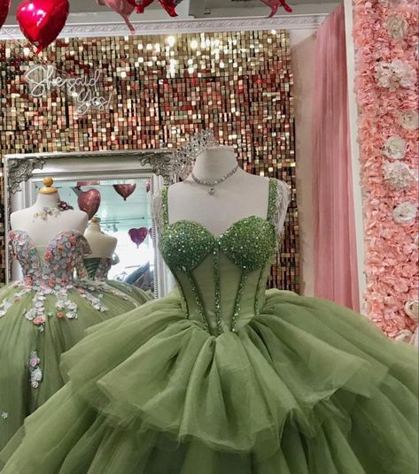 Tiana Themed Prom Dress, Dresses For Damas Quinceanera, Light Green Quinceanera, Light Green Quinceanera Dresses, Teal Quinceanera Dresses, Gown For Debut, Green Quince Dress, Princess Tiana Costume, Frog Wedding