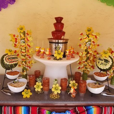 #Edible360 (909) 421-2100 on Instagram: “Chamoy Fountains for a very Mexican Theme! #edible360 #incredibleedibleart #fruitart #quinceañera #quince #chocolatefountain #icesculpture…” Chamoy Fountain, Mexican Candy Bar, Quinceañera Planning, Mexican Dessert Table, Mexican Party Invitation, Fruit Tables, Mexican Theme Party Decorations, Mexico Party, Fruit Table