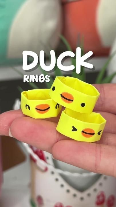 Frog Ring Paper Step By Step, Duck Gifts Diy, How To Make Duck With Paper, Paper Duck Origami, Duck Diy Craft, How To Make A Ring Out Of Paper, How To Make Paper Rings Step By Step, Ring Paper Craft, Diy Presents For Girlfriend