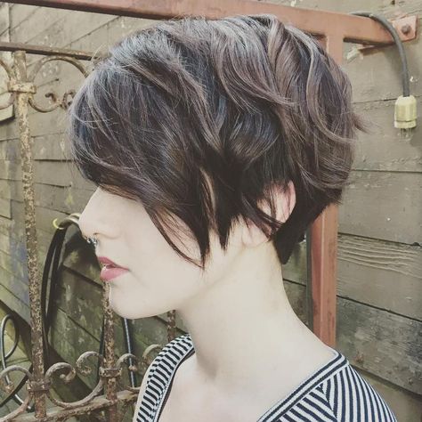 Wavy Brunette, Brunette Pixie, Thick Coarse Hair, Best Short Hairstyles, Edgy Pixie Cuts, Edgy Pixie, Thick Wavy Hair, Bob Hairstyles For Thick, Short Hairstyles For Thick Hair