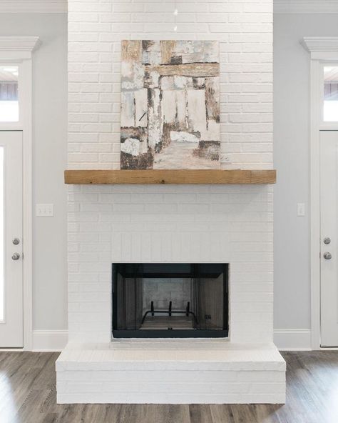 30 Gorgeous White Brick Fireplace Ideas To Update Your Home Brick Fireplaces Ideas, White Brick Fireplace Ideas, Update Brick Fireplace, White Painted Fireplace, Whitewash Stone Fireplace, Brick Fireplace Ideas, White Stone Fireplaces, White Wash Brick Fireplace, Brick Farmhouse