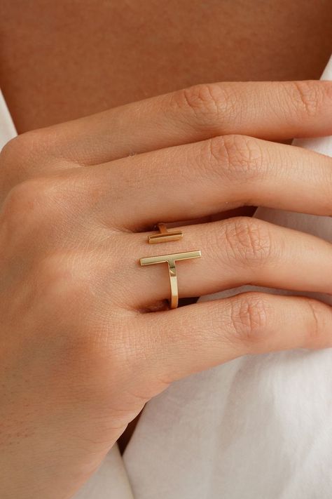 Gold Thumb Ring, Gold Chevron Ring, Gold Thumb Rings, Fashion Ring Set, Quinceanera Jewelry, Delicate Gold Ring, Finger Bracelets, Modern Gold Jewelry, Gold Chevron