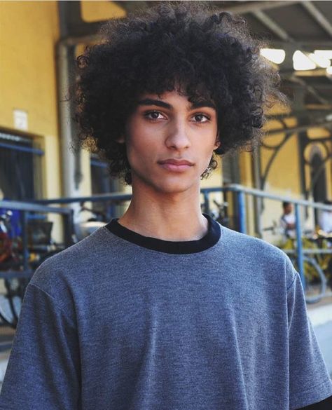 Tre Samuels, Male Curly Hair, Permed Hairstyles, Curly Hair Men, Hair Reference, Hair Art, Male Model, Hair Goals, Hair Inspo