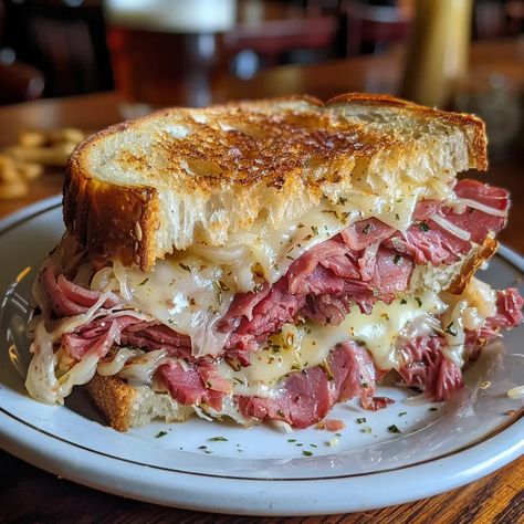 Classic Reuben Sandwich Recipe - Recipes Time Ruben Sandwich Recipe Best, Reuben Sandwiches Recipe, How To Make A Reuben Sandwich, Cornbeef And Rye Sandwiches, Classic Sandwich Recipes, Jewish Sandwiches, Homemade Reuben Sandwiches, Best Pastrami Sandwich Recipe, Ruben Recipe