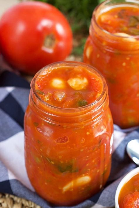 How to Make Italian Style Stewed Tomatoes - The Suburban Soapbox Stewed Tomatoes Canning Recipe, Canned Stewed Tomato Recipes, Stewed Tomatoes Recipe, Simple Canning, Stewed Tomato Recipes, Canning Stewed Tomatoes, Canning Instructions, Italian Stew, Gnocchi Pesto