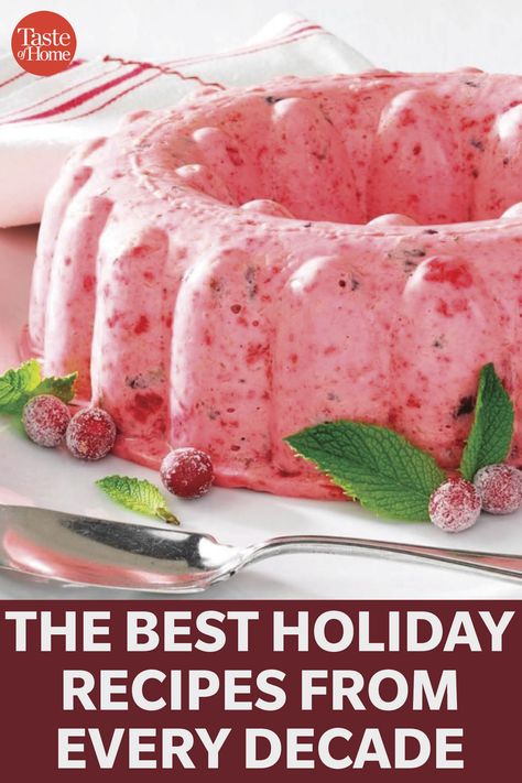 Cranberry Mousse, Cranberry Jello Salad, Jello Mold Recipes, Cranberry Jello, Jello Dessert Recipes, Gelatin Recipes, Simple Thanksgiving, Fluff Desserts, Thanksgiving Desserts Easy