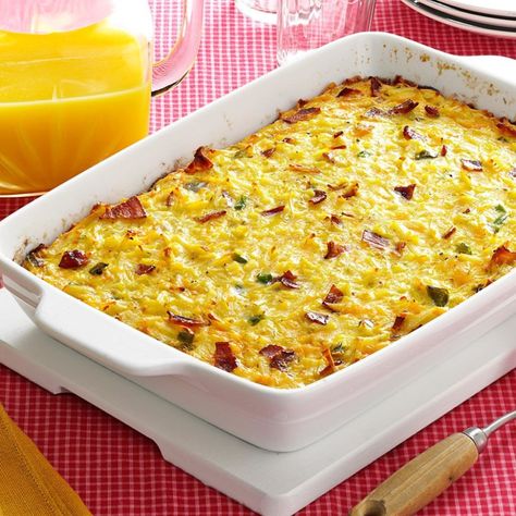 Hash Brown Egg Casserole, Brunch Casserole Recipes, Casserole With Bacon, Brown Egg, Baked Eggs Recipe, Cheesy Hashbrowns, Hashbrown Casserole, Hashbrown Breakfast Casserole, Brunch Casserole