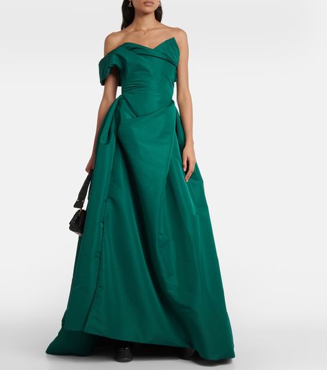 Taffeta Gown, Silk Summer Dress, Green Silk Dresses, Royal Outfits, Column Gown, Strapless Gown, Silk Gown, Satin Gown, Flowing Skirt