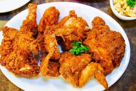 Willie Mae's Fried Chicken Recipe 3 French Donuts, Crawfish Etoufee, Okra Gumbo, Creole Mustard, Scottish House, Fried Chicken Recipe, Fire Food, Willie Mays, Fried Chicken Recipes