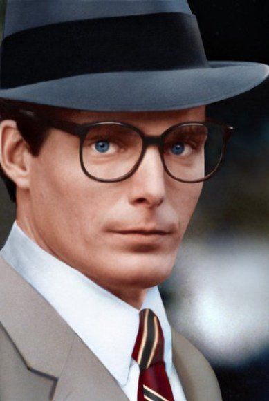 Chritopher as Clark Kent Superman 1978, Christopher Reeves, Christopher Reeve Superman, Toni Stark, Superman Movies, Super Suit, Superman Family, Superman Man Of Steel, Superman Art