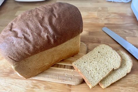 Fresh Milled Sandwich Bread with Kamut Kamut Recipes, Milling Grains, Homemade Sandwich Bread, Baking Soda Biscuits, Wheat Berry, Best Chocolate Cupcakes, Grain Recipes, Sourdough Sandwich, Homemade Sandwich