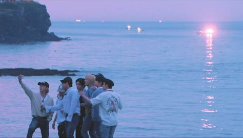 Skz Landscape Photos, Straykids Horizontal Wallpaper, Straykids Landscape Wallpaper, Laptop Skz Wallpaper, Skz Horizontal Pic, Skz Pc Wallpaper Aesthetic, Skz Wallpaper Landscape, Straykids Macbook Wallpaper, Kpop Wallpaper For Computer