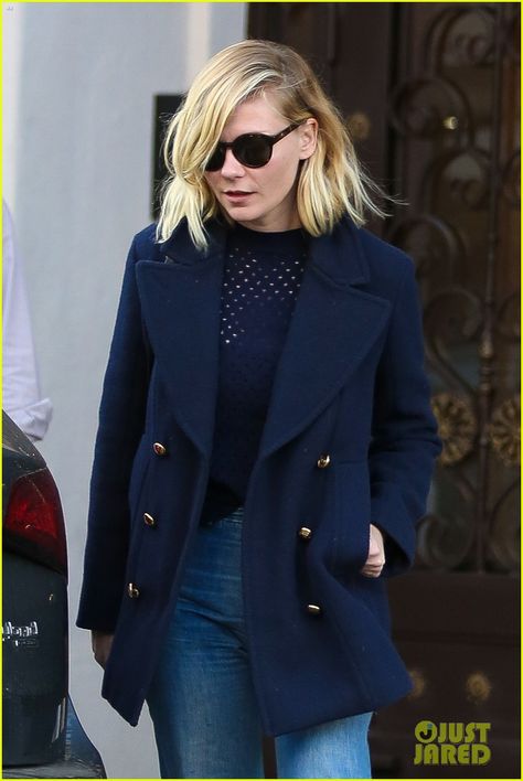 Kirsten Dunst Says Her Stylist Made Her Chop Off Her Locks Kirsten Dunst Bob, Kirsten Dunst 2022, Kristen Dunst Style, Kristen Dunst Hair, Kirsten Aesthetic, Kirsten Dunst Hair, Kirsten Dunst Style, Kristen Dunst, Classic Kibbe