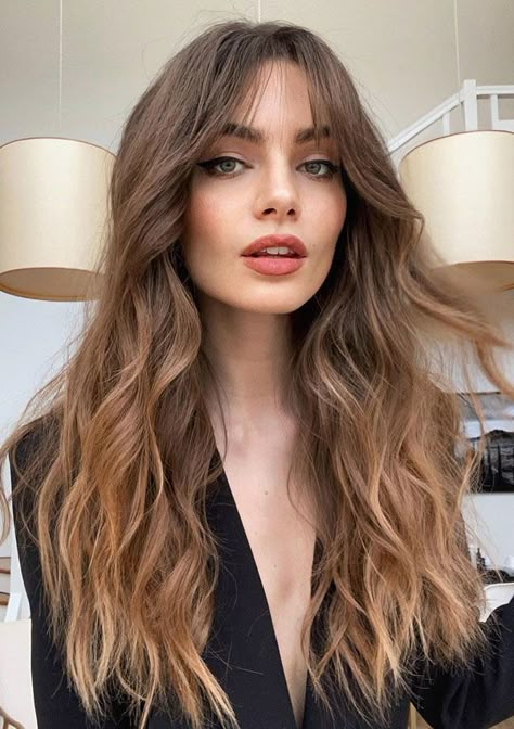 Long Hair With Bangs, Trendy Haircuts, Long Wavy Hair, Haircuts For Long Hair, Grunge Hair, Curtain Bangs, Long Hair Cuts, Cortes De Cabello, Aesthetic Hair