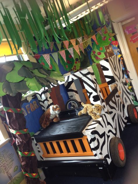 Safari Jeep Classroom Role Play Jungle Safari Role Play, Rainforest Classroom, Safari Jeep, Rumble In The Jungle, Jungle Thema, Dear Zoo, Jungle Decorations, Jungle Theme Classroom, Rainforest Theme