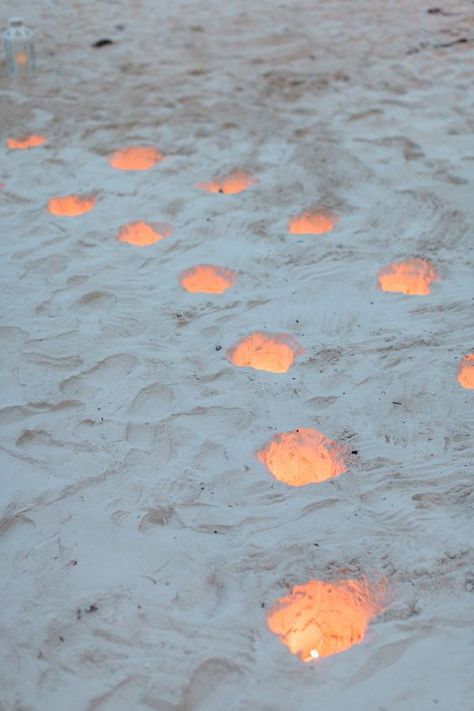 Beach Wedding With Candles, Beach Wedding Small Ceremony, Beach Wedding Walkway Ideas, Small Beach Elopement Ceremony, Hamptons Beach Party, Wedding Reception Ideas Beach, Vintage Beach Wedding Aesthetic, Wedding Inspiration Beach, Tiny Beach Wedding