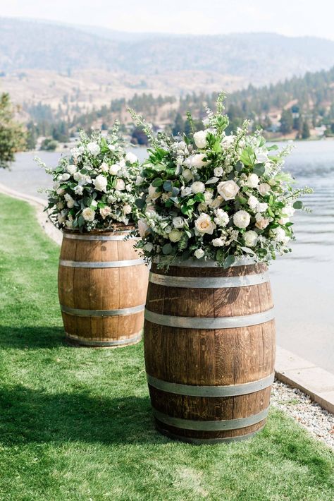 Outdoor Pond Wedding, Lake Wedding Flowers, Dock Wedding Decorations, Lakefront Wedding Ceremony, Lake Front Wedding Ceremony, Lake Wedding Colors, Lake Theme Wedding, River Wedding Ideas, Lake Wedding Decorations