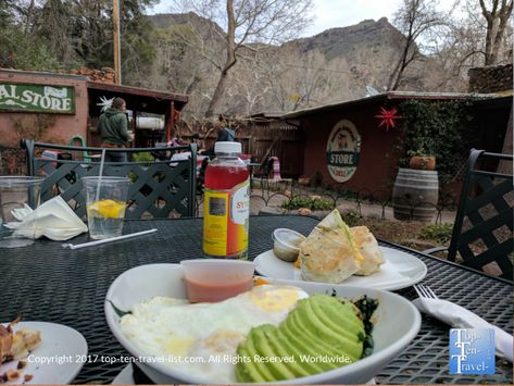 Sedona Food, Sedona Restaurants, April Vacation, Sedona Arizona Restaurants, Arizona Aesthetic, Oak Creek Canyon, Healthy Entrees, Backpacking Europe Packing List, Indian Garden