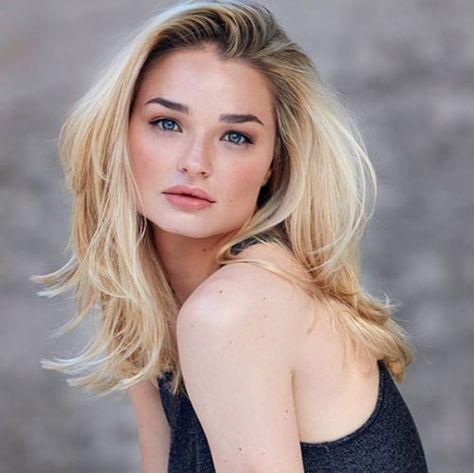 Character Inspiration Girl, Emma Rigby, Blonde Women, Blonde Bombshell, Real Beauty, Blonde Beauty, Girl Crushes, Hair Dos, Animated Gifs