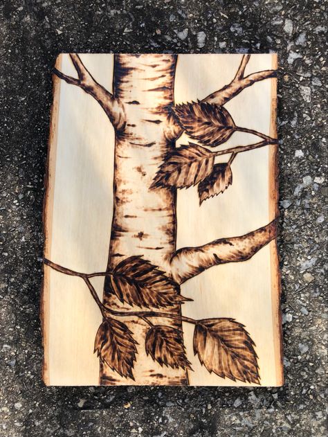 Wood Burning Birch Trees, Nature Wood Burning Ideas, Wood Burn Tree Design, Wood Burning Welcome Sign, Wood Burning Trees, Nature Wood Burning, Pyrography Clock, Nature Pyrography, Tree Pyrography