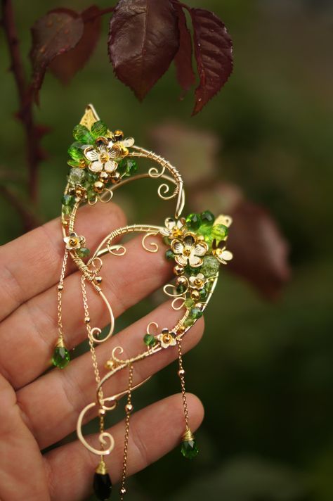 Silverplated pair of Fairy Elf Ears. Covered by protecting metal laquer. The ear cuffs are very comfortable and easy to wear. The hoop adjusts on the back side of the ear, to fit your ear perfectly. Can be also made with black/white/red/blue/green etc beads. These ear cuffs can be adjust for any size of ears.  The order comes in a gift box. If you want this pair in another color, please contact me. Fairy Ears Diy, Fairy Core Accessories, Elf Clothing, Diy Elf Ears, Fantasy Accessories, Elf Ear, Fantasy Jewelry Magic, Elf Ear Cuff, Fantasy Earrings