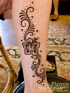 #simplehennadesign #henna #hennatattoo #hennaart #hennadesigns #hennaartist #simplehenna #hennadesign #mehndi #hennalove #bridalhenna #hennainspo #hennainspire #mehendi #hennawedding #mehandi #art #arabichenna #mehndidesigns #mehendiart #wedding #mehandidesign #hennainspiration #naturalhenna #partyhenna #mehendiartist #mehndiart #hennalover #hennafun #hennapengantin Henna Leg Tattoo Simple, Henna On Legs Design, Hibiscus Henna Designs, Henna Designs On Leg, Simple Leg Henna, Henna Tattoo Leg, Leg Henna Thigh, Henna On Leg, Leg Henna Designs Simple