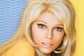 1960s Eye Makeup, Nancy Sinatra 60s, 60’s Hair, 60’s Makeup, Nancy Sinatra, Retro Makeup, Summer Wines, Old Hollywood Stars, Makeup For Brown Eyes