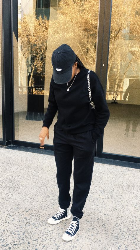 Jogger And Sweatshirt Outfit, Sports Teacher Outfit, Sweats Outfit Black Women, Black Sweatsuit Outfits Women, Sweatsuit Outfits Black Women, Black Sweatsuit Outfit, Sweat Suit Outfits Black Women, Dress Vocabulary, Hoodie Outfit Black Women