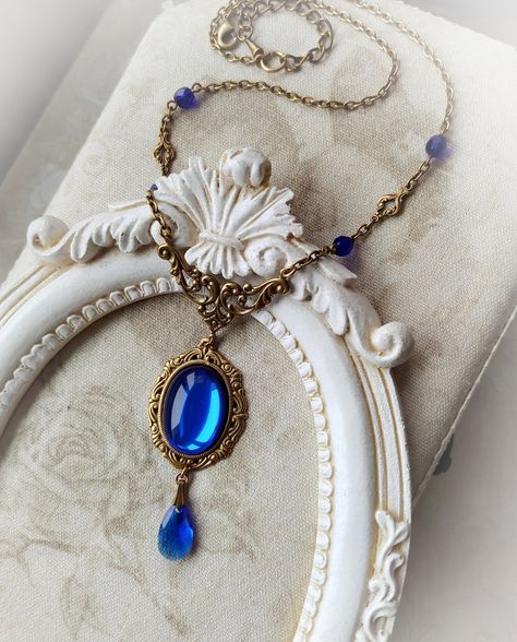 Cobalt Blue Jewelry, Blue Sapphire Pendant Necklaces, Victorian Necklace Antique, Blue Jewel Necklace, Antique Necklace Victorian, Ornate Necklace, Antique Jewelry Victorian, Necklace Sapphire, Victorian Necklace