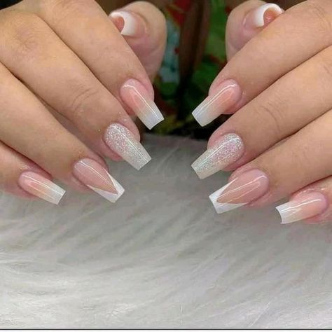 Unghie Sfumate, French Tip Acrylic Nails, Glow Nails, Short Square Acrylic Nails, Acrylic Nails Coffin Pink, Acrylic Nails Coffin Short, Summer Acrylic Nails, Short Acrylic Nails Designs, Girls Nails