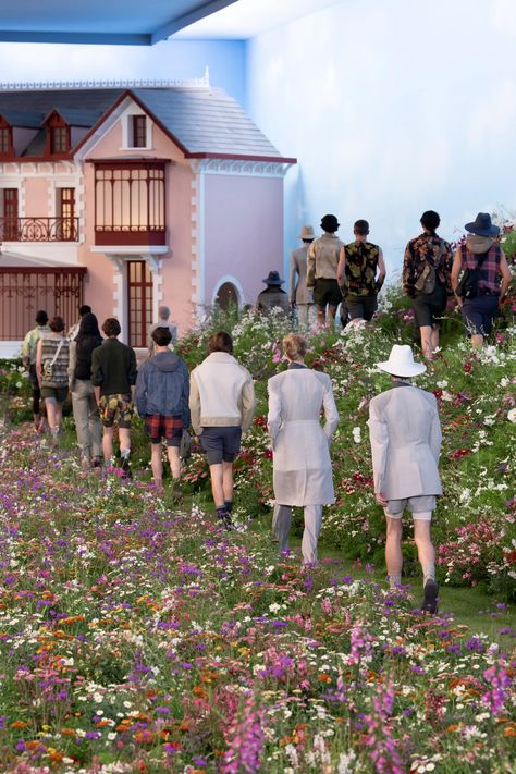 Garden Full Of Flowers, Stephen Jones, Gardening Hat, Mystery Ranch, Vogue France, Kim Jones, Scottish Artists, Gisele Bündchen, Artist House