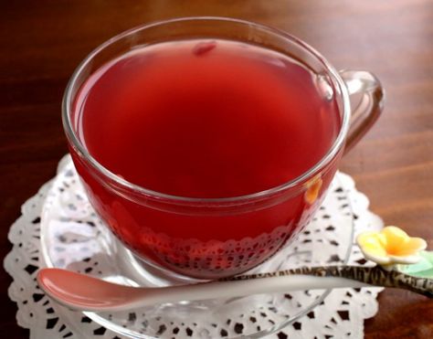 Pomegranate tea (Seoklyu-cha) recipe - Maangchi.com Pomegranate Tea Recipe, Pomegranate Peel Powder, Cooking Korean Food, Cha Recipe, Maangchi Recipes, Spiced Tea Recipe, Pomegranate Tea, Pomegranate Peel, Korean Dessert