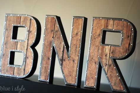 Blue i Style: {DIY with style} Restoration Hardware Knock Off Vintage Industrial Letters Industrial Lettering, Restoration Hardware Baby, Restoration Hardware Inspired, Media Room Design, Basement Remodel Diy, Mobile Home Decorating, Vintage Industrial Decor, Decorating Diy, Vintage Style Decorating