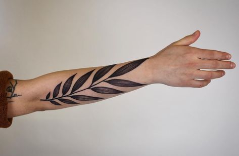 Dark Leaves Tattoo, Black Leaves Tattoo, Tattoo Future, Tattoo Leaves, Leaves Tattoo, Dark Leaves, Plant Tattoo, Tattoo Arm, Tattoo Cover-up