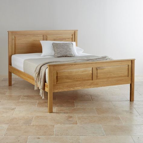 Light Wood Bed, Double Bed Designs, Oak Bed, Wooden Beds, Oak Bedroom Furniture, Lit King Size, Oak Beds, Wooden Bedroom, Wall Colour