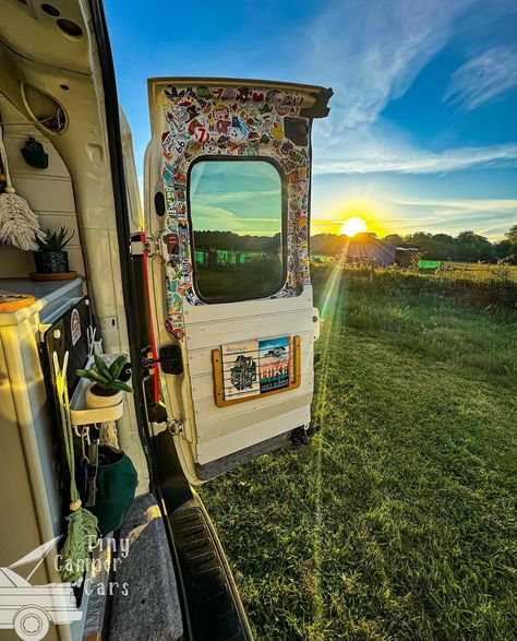 Luke presents us „Talula“ his Vauxhall Combo 🤗 ➡️ @_lukeexplores 🚗 What makes your camper special? Talula is unique in her own way and she is a place I like to call home on the weekends she brings the sense of adventure to life. 🚗 3 Funfacts: - The name Talula came from a hula girl air freshener which I had in my old car when me and my mate used to road trip I always said when I get a van Talula is the name to be. - Built from the shell to what she is today all by myself and still forev... Vauxhall Combo Camper, All By Myself, Hula Girl, Old Car, Air Freshener, Old Cars, Road Trip, Sense, Make It Yourself