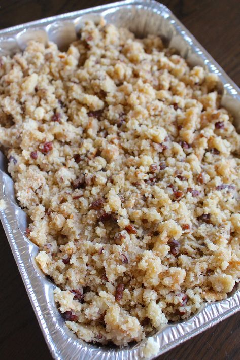 Carolina Pecan Bars | 12 Tomatoes Carolina Pecan Bars, Blondies Cookies, Pecan Bars, Cheese Bar, Patty Melt, Cookie Brownie Bars, Cake Stuff, 12 Tomatoes, Lunchbox Ideas