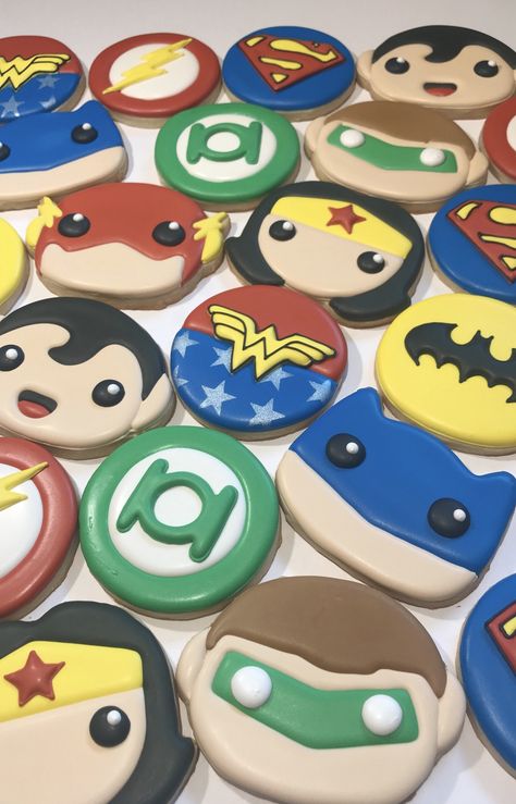 DC Comic Superman Batman Wonder woman Green Lantern The Flash Decorated Sugar Cookies #decorated #decoratedcookies #dccomics #batman #superman #wonderwoman #theflash #greenlantern #cookie #sugarcookies #cookieart #royalicing The Flash Cookies, Marvel Cookies Decorated, Wonder Woman Cookies, Avengers Cookies, Fancy Sugar Cookies, Flash Cake, Flash Cookies, Batman Cookies, Superman Batman Wonder Woman