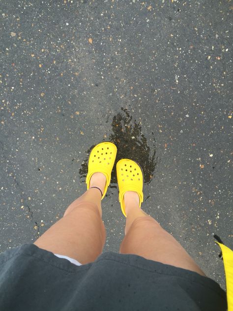 Aesthetic Crocs, Living In Luxury, Yellow Crocs, Pumped Up Kicks, Sketchbook Drawings, Fashion Sketchbook, Central Saint Martins, My Cup Of Tea, Yellow Aesthetic