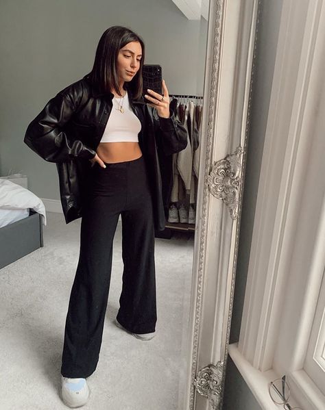 Group-chat party outfits | ASOS Style Feed Flared Trousers Outfit, Black Trousers Outfit, Flares Outfit, Trousers Outfit, Black Flare Pants, 2015 Outfits, Casual Party Outfit, Looks Pinterest, Mode Ootd