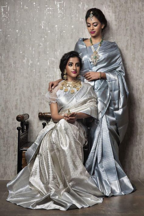 Indian Bridal Sarees, Saree Bollywood, Grey Saree, Silk Saree Kanchipuram, Indian Saree Blouse, Silk Saree Blouse Designs, Bridal Silk Saree, Wedding Saree Indian, Silk Saree Blouse