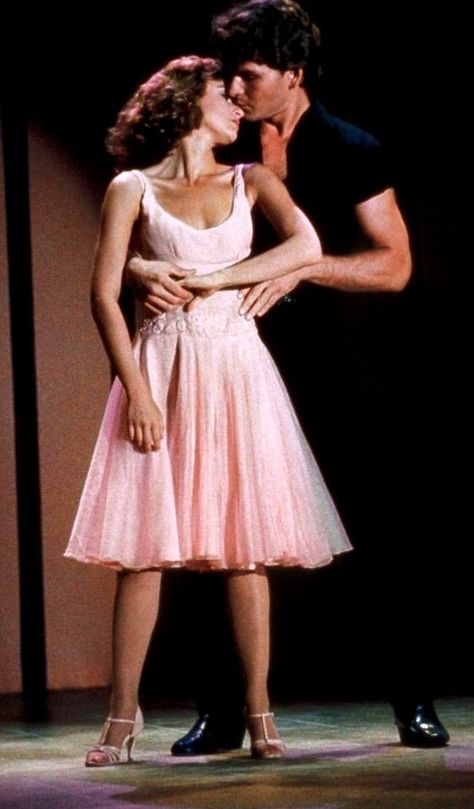 Dirty Dancing Aesthetic, Dirty Dancing Costume, Baby Dirty Dancing, Dirty Dancing Movie, Jerry Orbach, Jennifer Grey, Patrick Swayze, Dancing Aesthetic, Movies Outfit